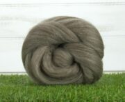 wow-natural-wool-top-oatmeal-blue-faced-leicester-top-28699661402155_57d7a4a4-5082-4c71-a4a7-ba28d7c22c82