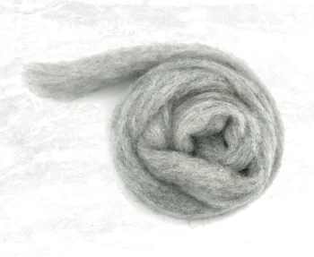 Carded Corriedale Wool Sliver 100g - Drizzle