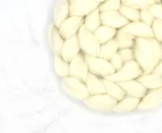 Recycled Superwash Wool & Nylon Roving 100g - Marshmallow