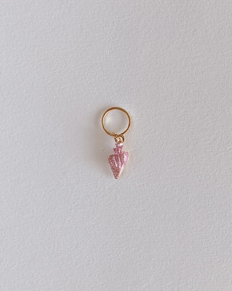 d8a5cb270c6f07817d282e637a1a5d9f112f40f4a3699e95ea078f34ebf3b91f