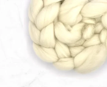 White Punta Arenas Wool Roving 100g