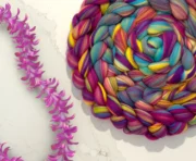 23 Micron Merino Wool Roving 100g - Hawaiian Dreams