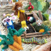 handmade_felt_angus_the_cow_farmer_hanging_decoration