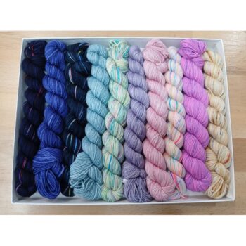 Koigu Pencil Box KPPPM - Romantic Puzzle
