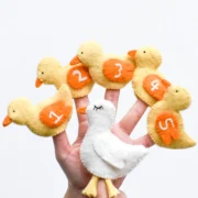 five-little-ducks-finger-puppets