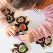 five-little-monkeys-finger-puppets-2