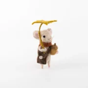 Felt Mouse Holding a Leaf
