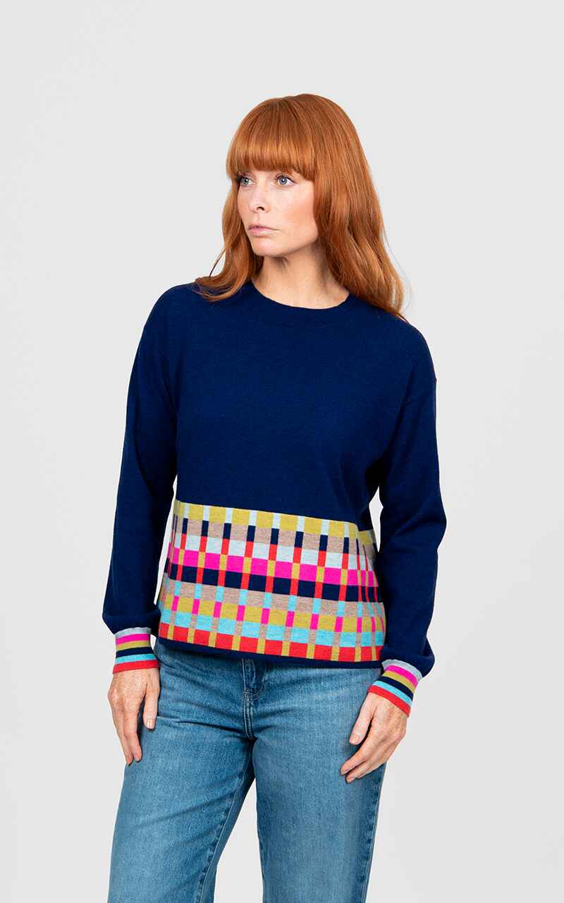 BL6638 Jacquard Check Border Pullover Carbon Blue (4)_LOW-RES