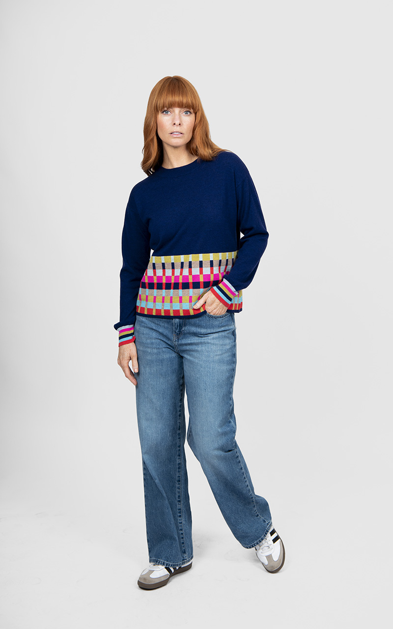 BL6638 Jacquard Check Border Pullover Carbon Blue (5)_LOW-RES