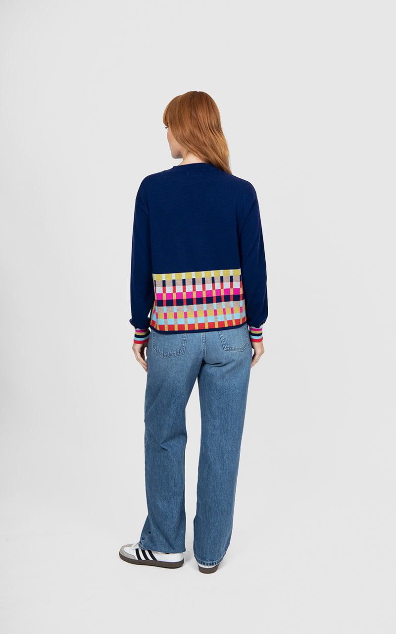 BL6638 Jacquard Check Border Pullover Carbon Blue (6)_LOW-RES