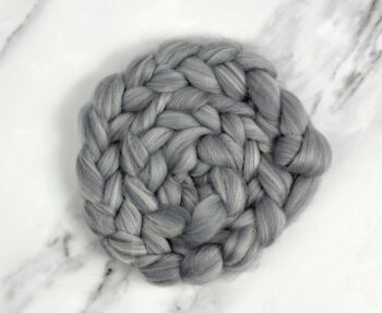 Blue Faced Leicester Wool Roving 100g - Snowdonia