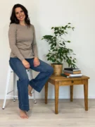 ebony-womens-100-merino-210-long-sleeve-crew-top-cappuccino-760512